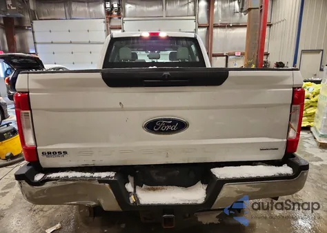 2017 Ford F250 Super Duty из США, поврежденный, VIN 1FT7W2B65HEC97775